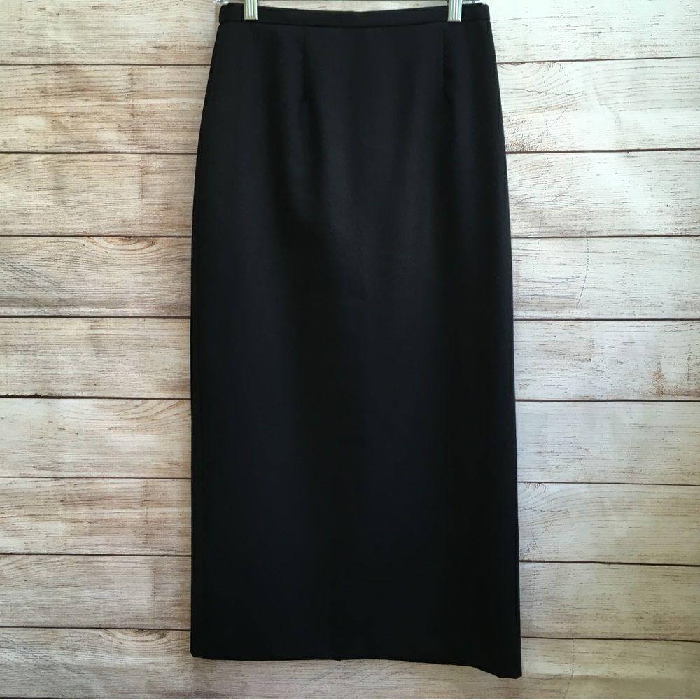 NEW WITHOUT TAGS SAG HARBOR WOOL MAXI SKIRT IN BLACK